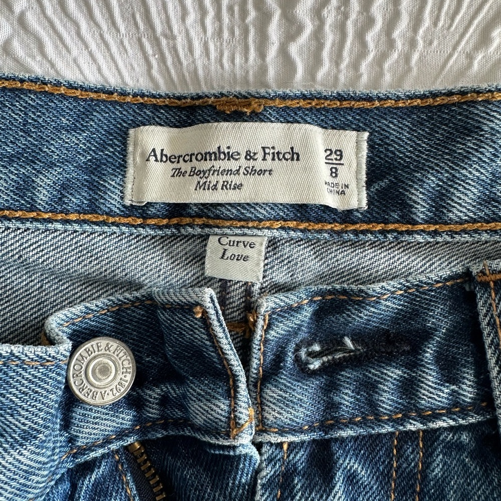 Abercrombie & Fitch The Boyfriend Short Mid Rise